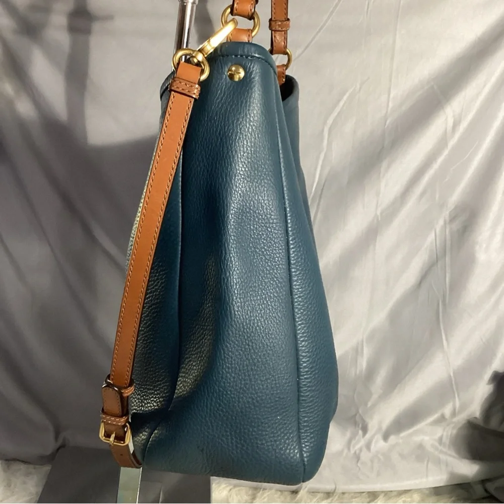 Marc Jacobs Blue Pebbled Leather Hobo Shoulder Bag with Long Strap